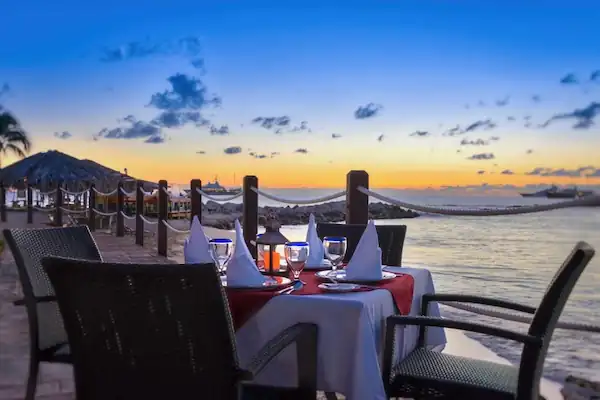 The Villas at Simpson Bay Beach Resort Dining Options
